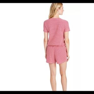 Vineyard Vines Shorts - Vineyard Vines red/white romper Vineyard Vines Shorts - Vineyard Vines red/white romper